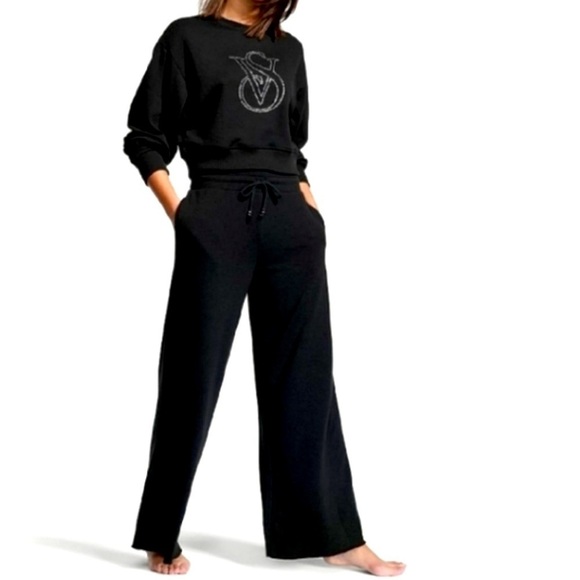 VICTORIA'S SECRET Stretch Fleece Crewneck Diamond Signature Design Set Black - Picture 1 of 3